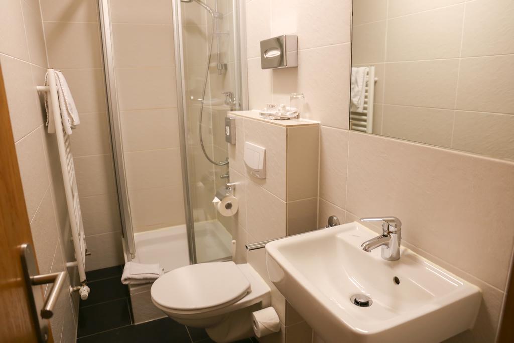 Hotel Koeniger Pliening Εξωτερικό φωτογραφία