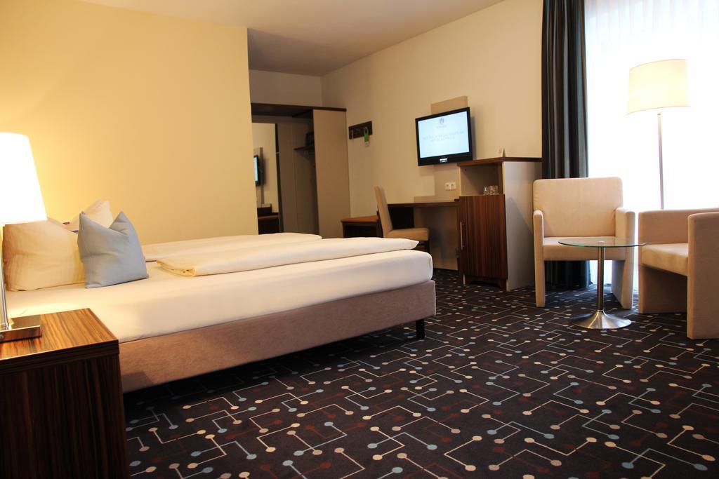 Hotel Koeniger Pliening Εξωτερικό φωτογραφία