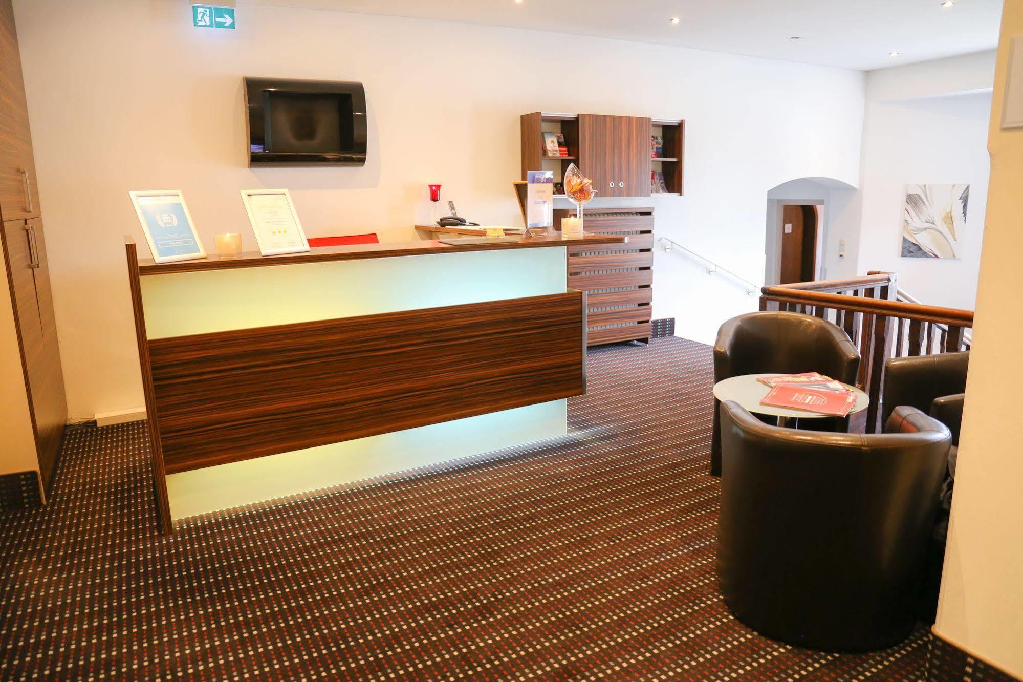 Hotel Koeniger Pliening Εξωτερικό φωτογραφία