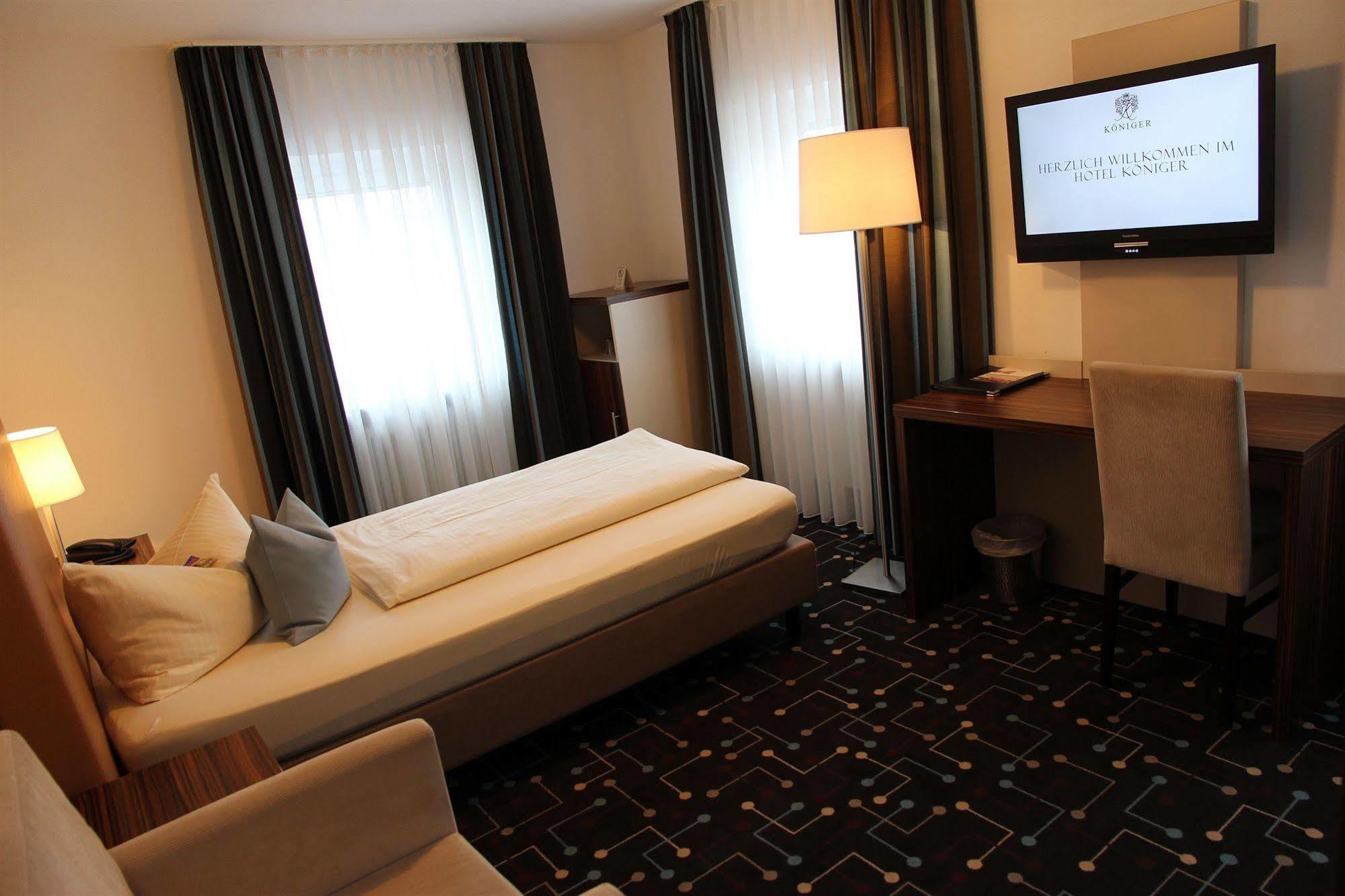 Hotel Koeniger Pliening Εξωτερικό φωτογραφία