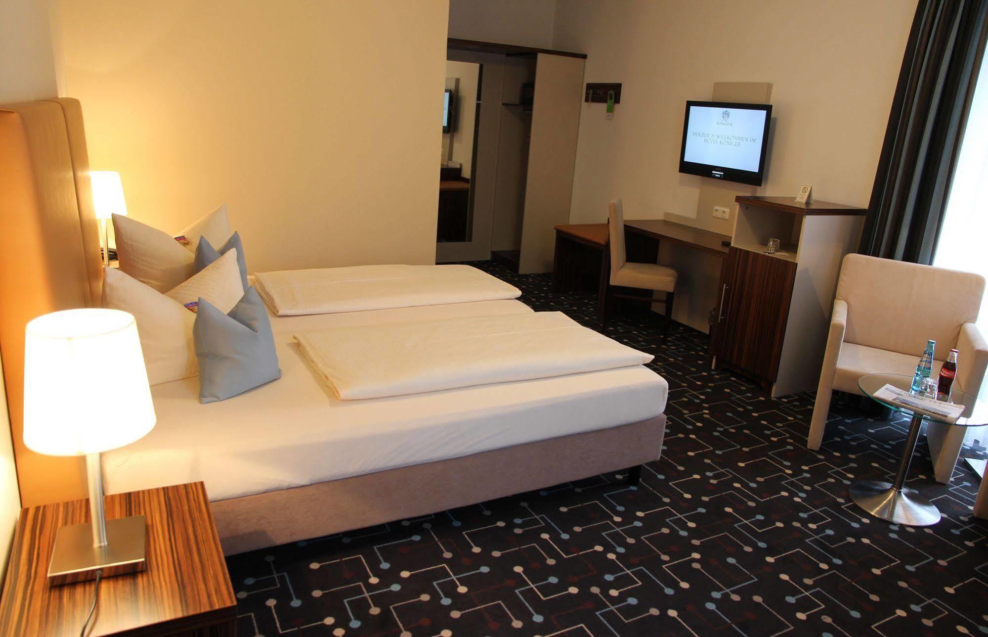 Hotel Koeniger Pliening Εξωτερικό φωτογραφία