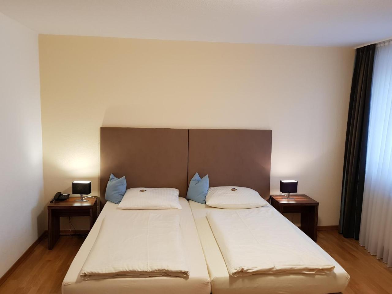 Hotel Koeniger Pliening Εξωτερικό φωτογραφία
