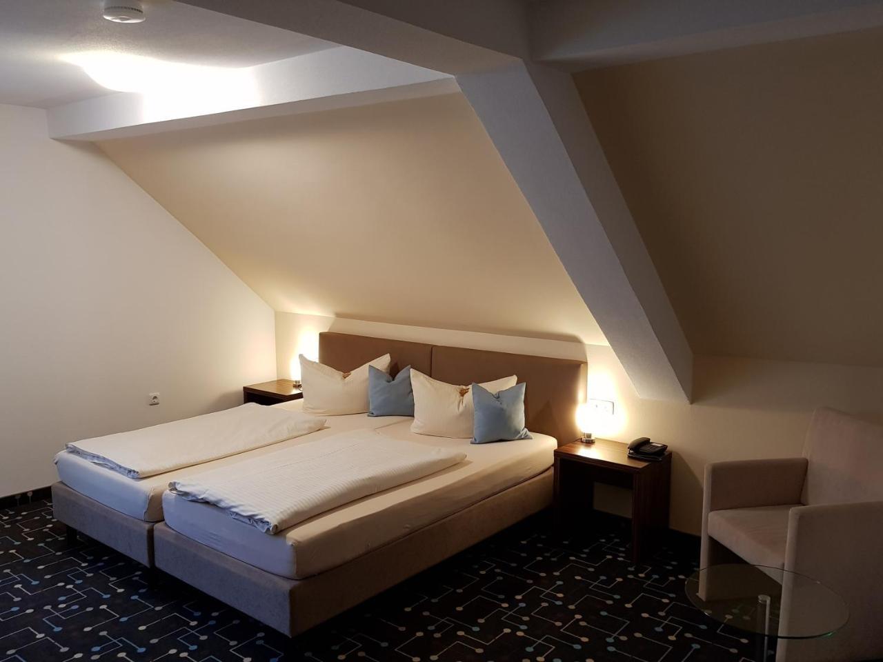 Hotel Koeniger Pliening Εξωτερικό φωτογραφία