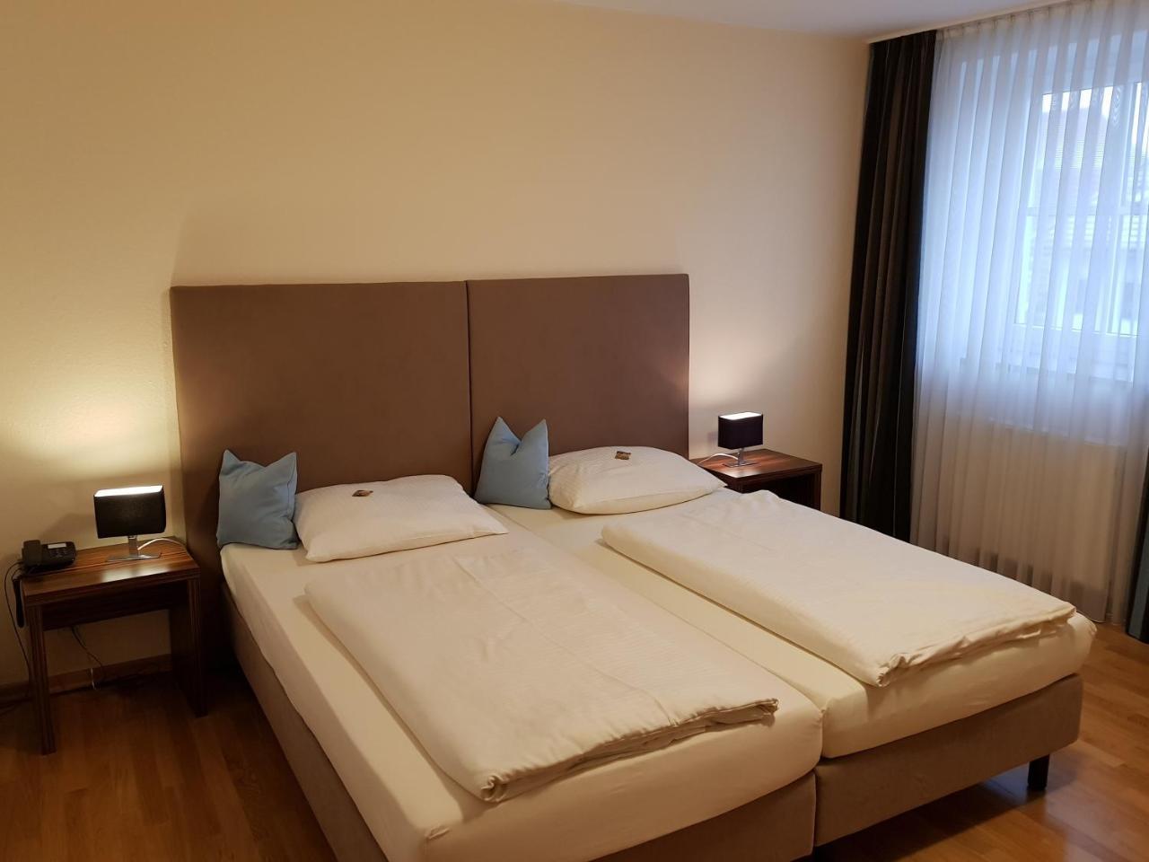 Hotel Koeniger Pliening Εξωτερικό φωτογραφία